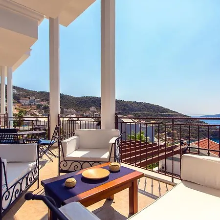Panderus Vila Kalkan